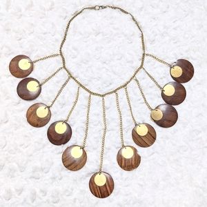 amrita singh wood and gold tone statement necklace
